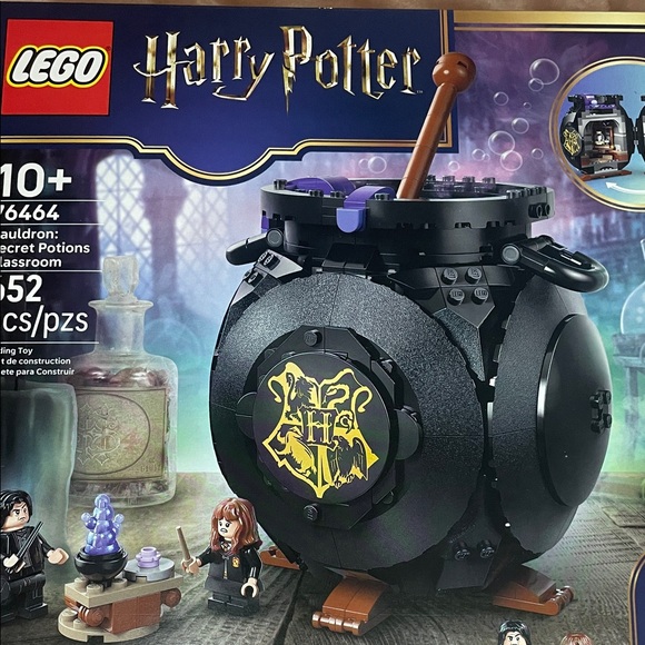 LEGO Harry Potter Collectible Cauldron Potions Set - Black, Gray, Yellow - Picture 7 of 9